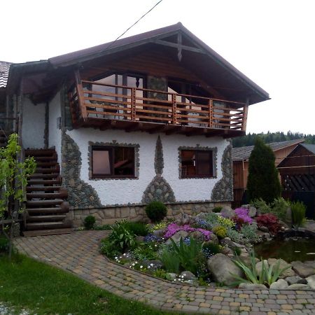 Апартаменти "У Кузьмича" 1 Mykulychyn Exterior foto