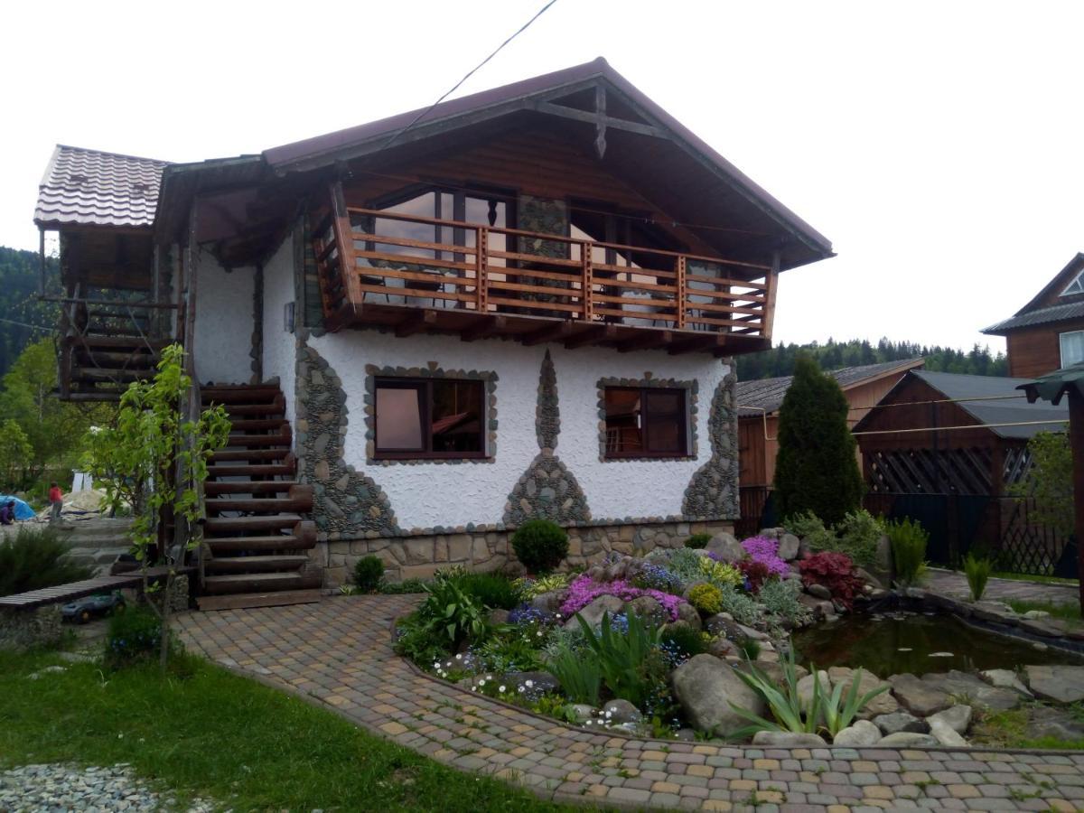 Апартаменти "У Кузьмича" 1 Mykulychyn Exterior foto